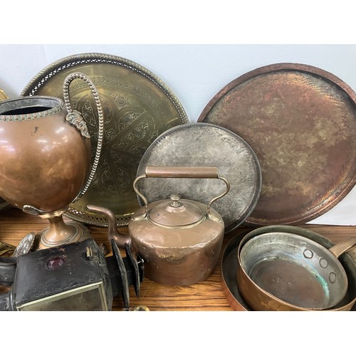 337 - Assorted metalware including brass, copper, carriage lamp, etc.