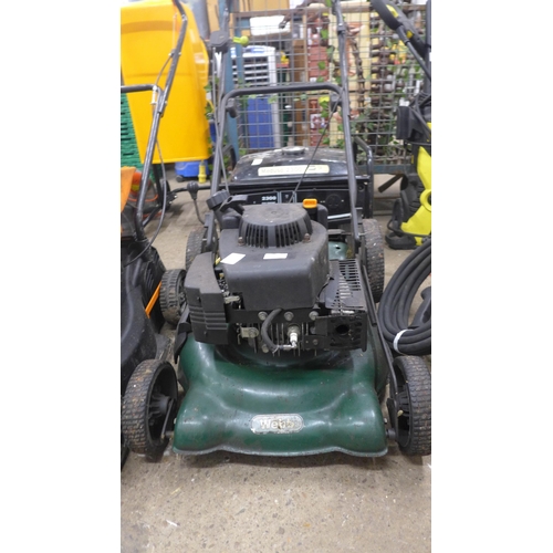 5208 - A Webb WER18HW petrol driven mower, 158cc engine