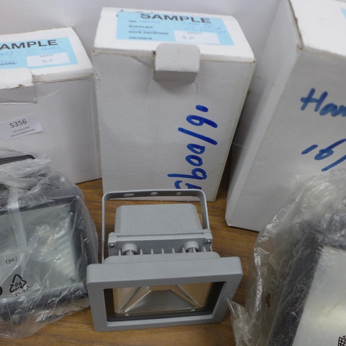 5356 - Four boxed sample halogen lights* This lot is subject to VAT