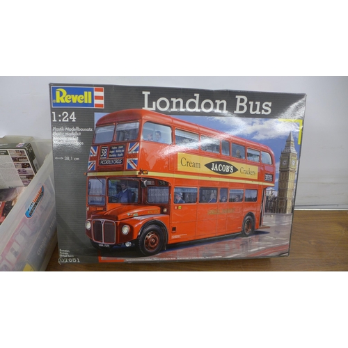 5328 - A large quantity of assorted model kits including a Revell 1:24 London bus, an Airfix 1:32 MGB, an A... 