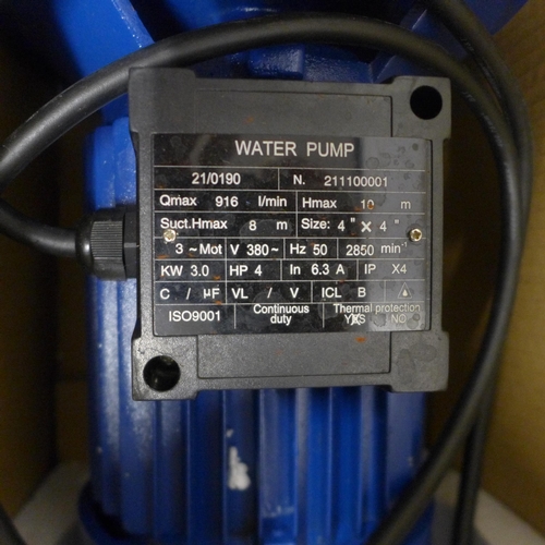 5344 - A boxed sample MHF6AR Centrifugal pump - 4-4