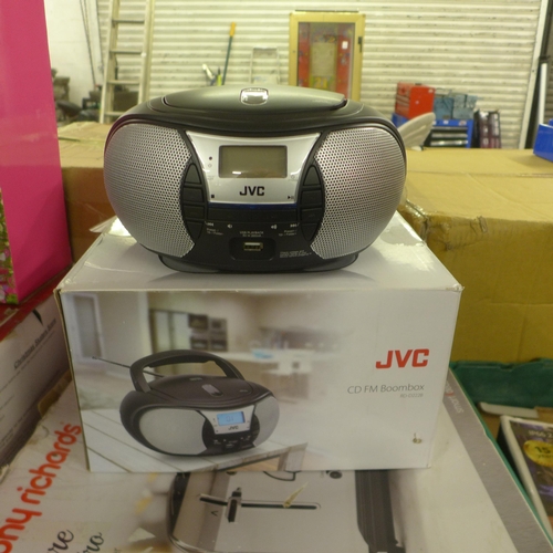 5288 - 2 boxed household electrical items including a Morphy Richards Venture Retro 4 slice toaster and a J... 