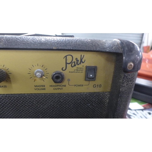 5292 - A Park G10 guitar practice amp