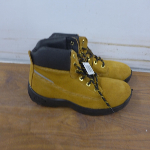 5299 - A pair of Powerfix size 9/EU43 leather safety boots, unworn