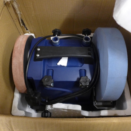 5263 - A boxed sample HS250 250mm whetstone sharpener and replacement board* This lot is subject to VAT