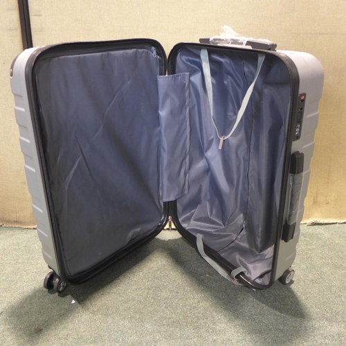 6025 - Three Piece Silver Suitcase Set, Large/Medium/Carry-on (349-62) *This lot is subject to VAT