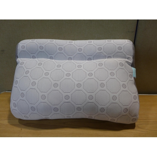 6035 - Dormeo Octasense Pillow And Lazy Linen White Kingsize Fitted Sheet (349-234,246) *This lot is subjec... 