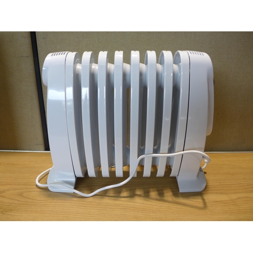 6050 - Delonghi Oil Filled Small Radiator   (349-314) *This lot is subject to VAT