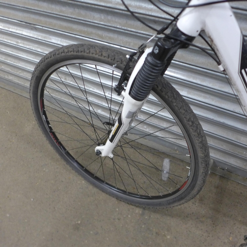 5146 - A Carrera Crossfire front suspension hardtail aluminium framed mountain bike  *Police repossession*