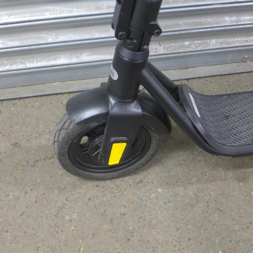 5149 - A Pure Air 3 electric scooter with charger