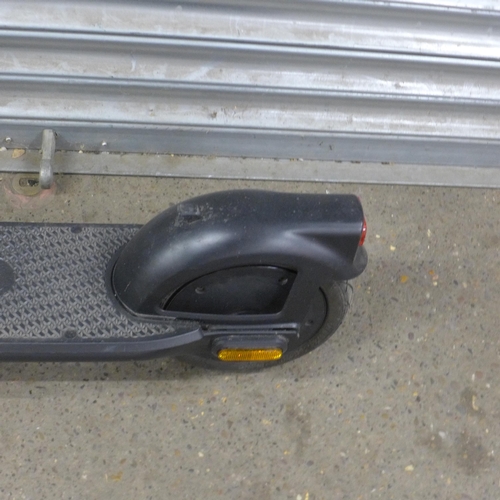 5149 - A Pure Air 3 electric scooter with charger