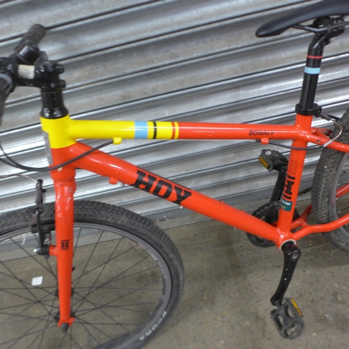 5158 - A Hoy Bonaly triple butted aluminium framed boys bike