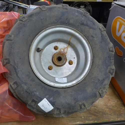 5253 - A pair of ATV wheels and tyres 16 x 8-7