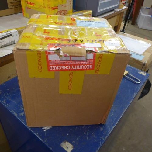 5412 - A boxed sample Yolip 5034N-2 oil extractor 6ltr hand pump* This lot is subject to VAT