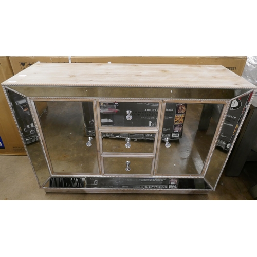 3051 - An Italian style pearl mirrored sideboard