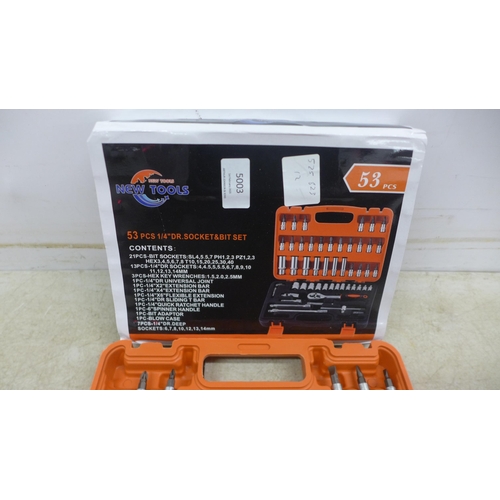 5003 - A 53 piece socket set