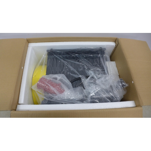 5023 - *VAT* A boxed sample BGP1307-100-18G 10000W Professional 200-346v 3 phase electric heater