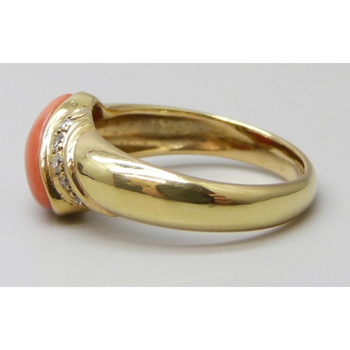 7015 - An 18ct gold designer style coral and diamond ring, 5.3g, M/N