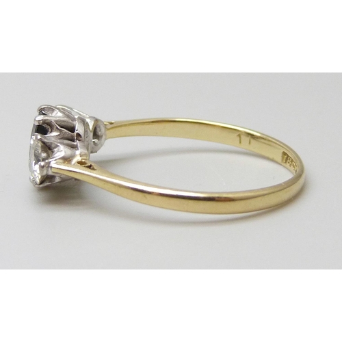 7016 - An 18ct gold, sapphire and diamond ring, 2.7g, Q