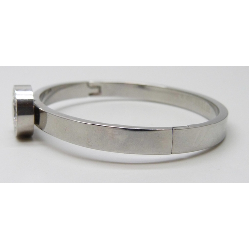 7073 - A Bulgari bangle, 'Bvlgari made in Italy' engraved inside, 5 x 5.8cm