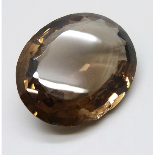 7096 - Two large citrine / smoky quartz stones, total weight 229 carats, both with chips