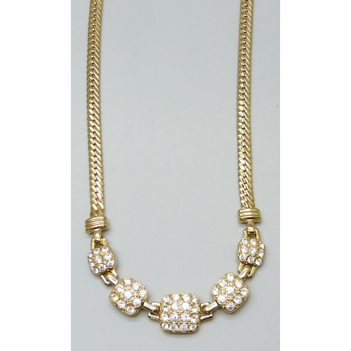 7104 - A Swarovski necklace, 40cm