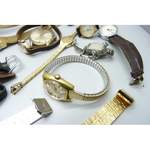 7147 - A collection of mechanical wristwatches, some a/f, including a trench style wristwatch, 40mm includi... 