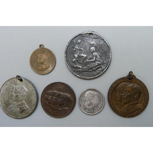 7200 - A collection of medallions and a replica coin