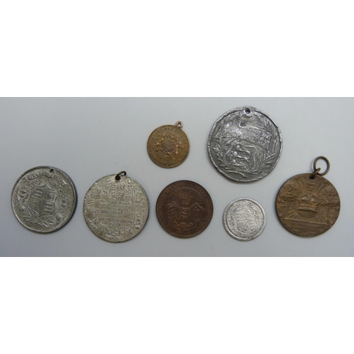 7200 - A collection of medallions and a replica coin