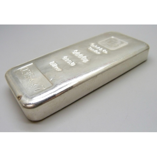 7204 - A Baird & Co London 1000g .999 fine silver ingot