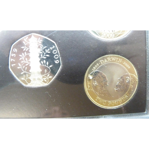 7205 - The Royal Mint 2009 brilliant uncirculated coin set containing 1p, 2p, 5p, 10p, 20p, 50p and £1, als... 