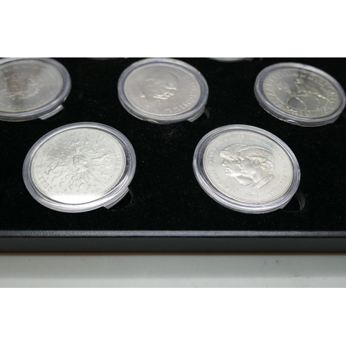 7213 - A Queen Elizabeth II complete crown collection 1953-1981, seven coins, 1953 crown, 1960 New York Exh... 