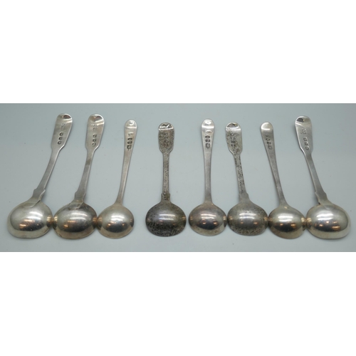 7241 - Georgian spoons - Two sets of three silver mustard spoons and a pair of silver mustard spoons, 85g