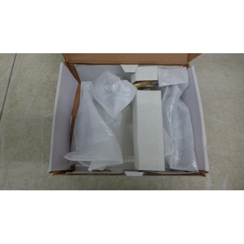 5104 - 6 chromed door handles, boxed