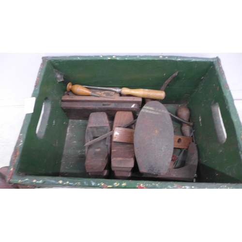 5114 - A box of various tools including block planes, brace drill, chisel, etc.