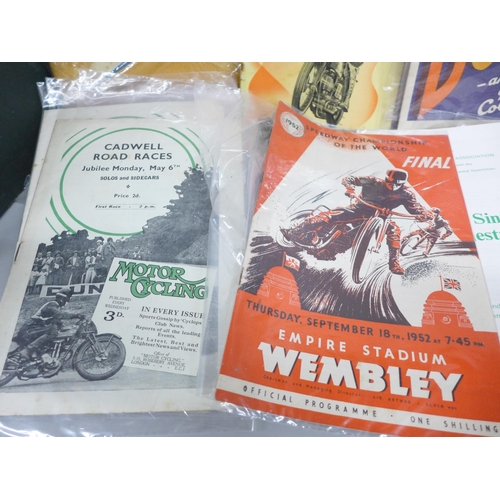 2073 - A collection of ephemera, programmes including 1930s Cadwell Park motor racing, 1930s Grimsby & Clee... 