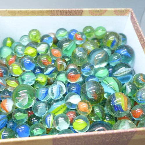 2078 - A collection of marbles