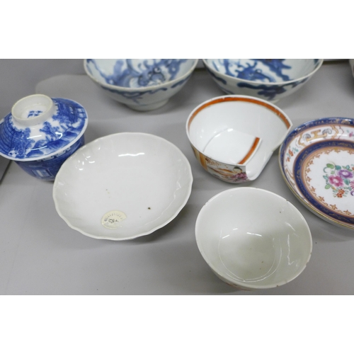 2100 - A collection of Chinese porcelain including a blue and white tea bowl with lid, (most a/f)