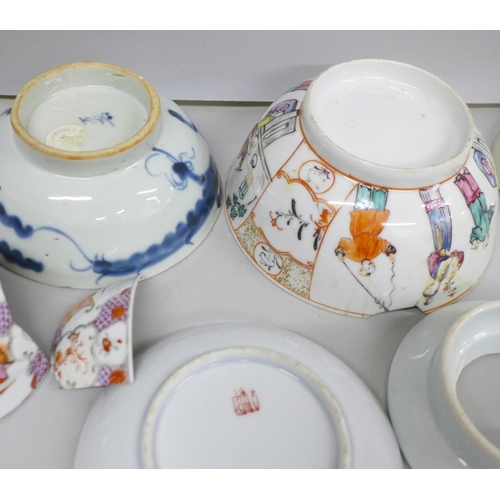 2100 - A collection of Chinese porcelain including a blue and white tea bowl with lid, (most a/f)