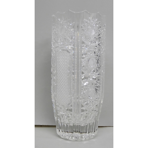 2108 - A collection of glass comprising a Stuart Crystal Henley 8