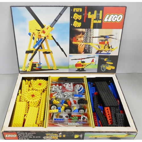 2143 - Lego - A Technical set 852 for a helicopter. Boxed with instructions dated 1977.