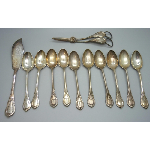 2145 - A part cutlery set with engraved family crest - 24 forks, 24 dessert forks, 2 serving spoons, 16 des... 