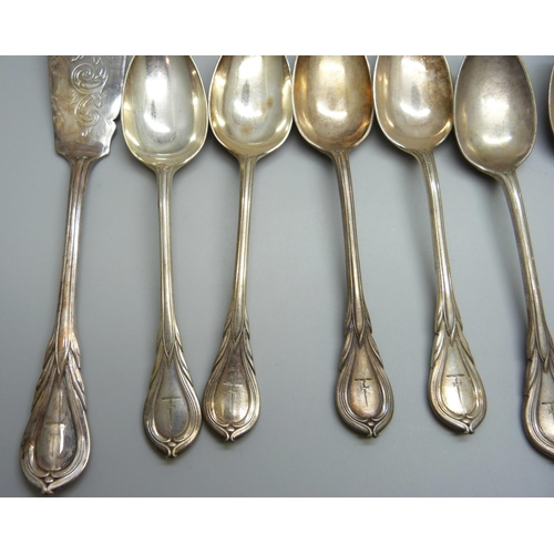 2145 - A part cutlery set with engraved family crest - 24 forks, 24 dessert forks, 2 serving spoons, 16 des... 