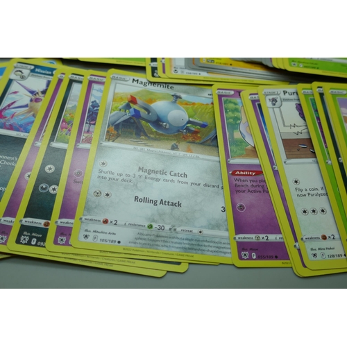 2179 - 600+ Pokémon cards including holographic