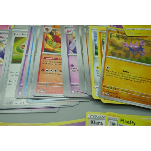 2180 - 600+ Pokémon cards including holographic