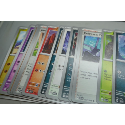 2181 - 600+ Pokémon cards including holographic