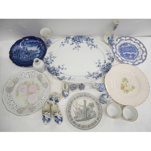 2262 - A collection of blue and white china to include a meat plate and Delft ornaments