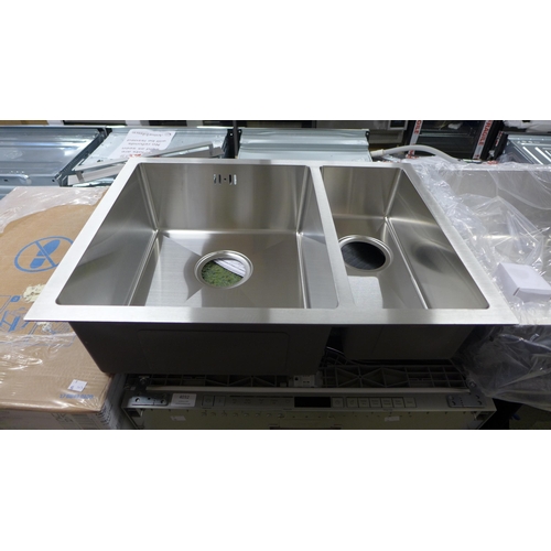 4005 - Two Idro 1.5 bowl LHD stainless steel sinks (481-39, 40)  * This lot is subject to VAT