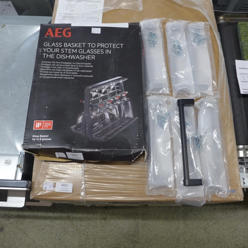 4007 - AEG dishwasher glass holder and a small qty of handles (481-43, 95)  * This lot is subject to VAT