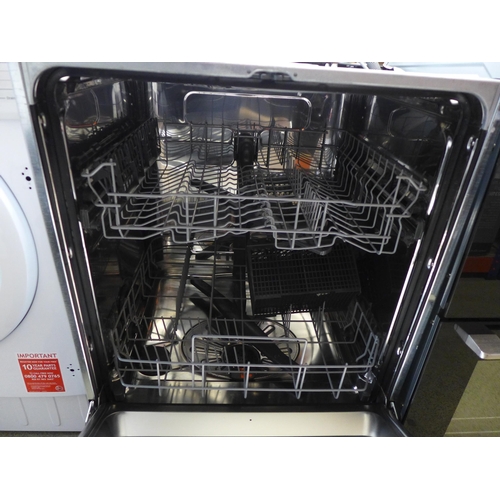 4029 - Zanussi integrated dishwasher - (cosmetic damage) (481-105) *This lot is subject to VAT